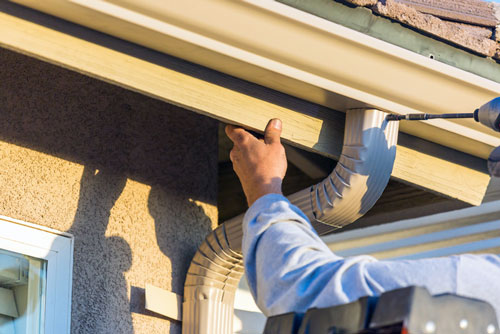 Seamless gutter contractor Erie PA